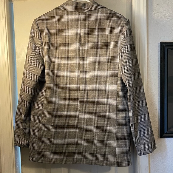 H&M Women’s Oversized Blazer - Picture 4 of 6